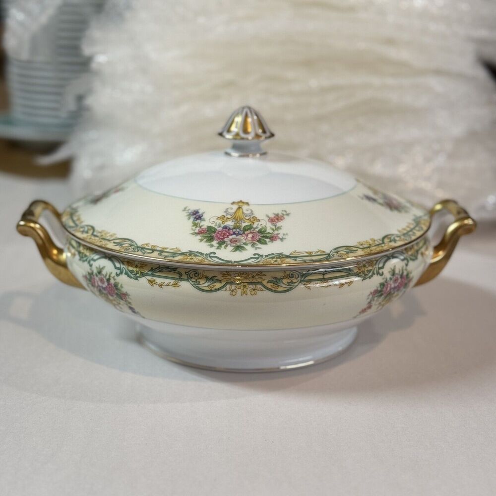 Noritake Arvana Covered Casserole Dish Japan‎ 89483